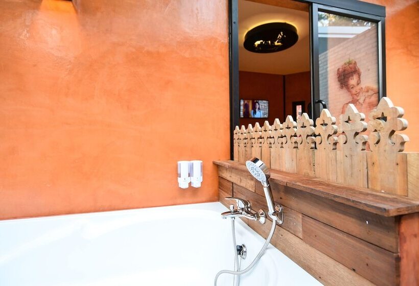 Отель Bed Villa Resort Chaing Rai