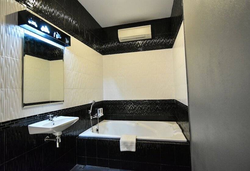 Отель Bed Villa Resort Chaing Rai