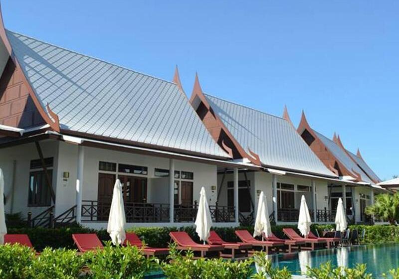 Отель Bhu Tarn Koh Chang Resort & Spa