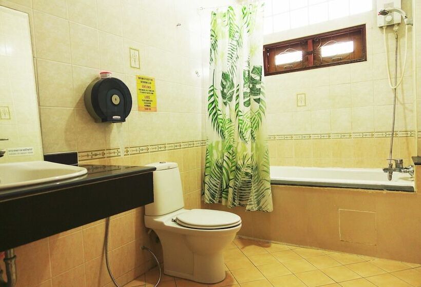 Отель Blessing Backpackers