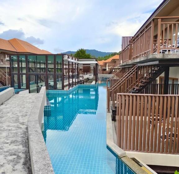 Отель Blue Bay Resort   Access To Pool And Beach Phuket & Krabi
