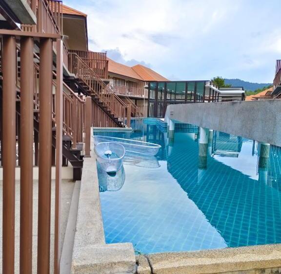 Отель Blue Bay Resort   Access To Pool And Beach Phuket & Krabi