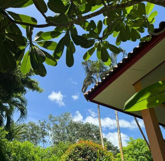 Отель Boonya Resort Koh Chang