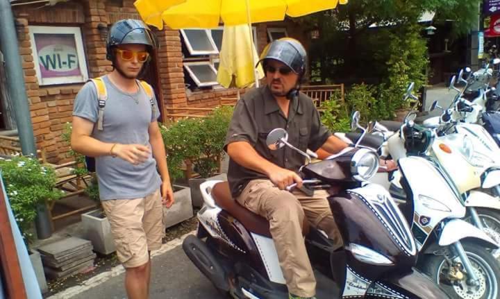 فندق Brickhouse Ayutthaya Guesthouse Est 1986