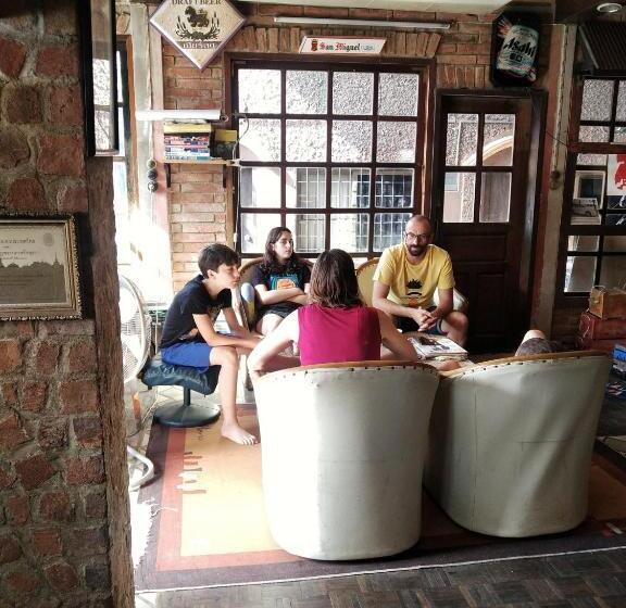 فندق Brickhouse Ayutthaya Guesthouse Est 1986