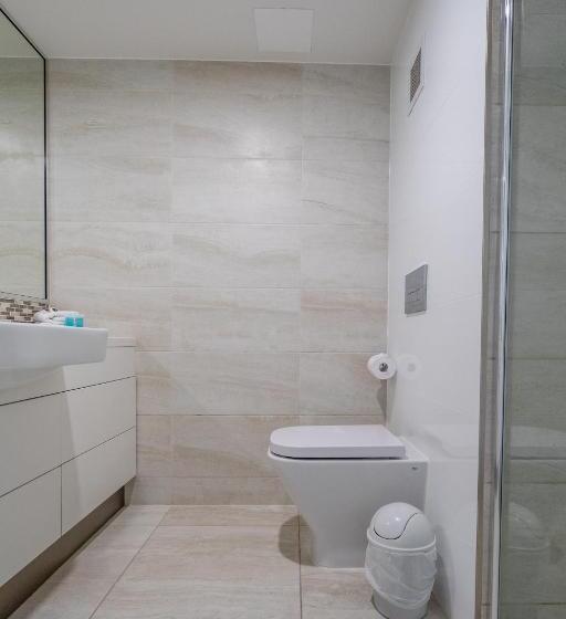 فندق Cashelmara Beachfront Apartments