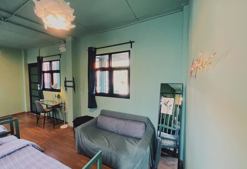 בית מלון כפרי Chiangmai Moli Inn   Hostel