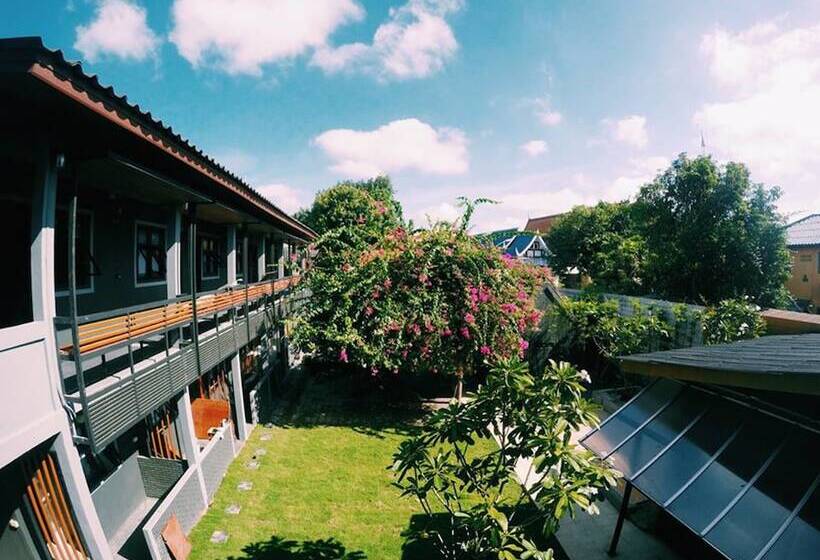 בית מלון כפרי Chiangmai Moli Inn   Hostel