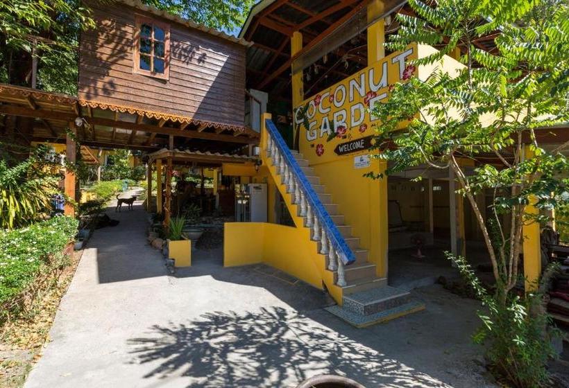 Отель Coconut Garden