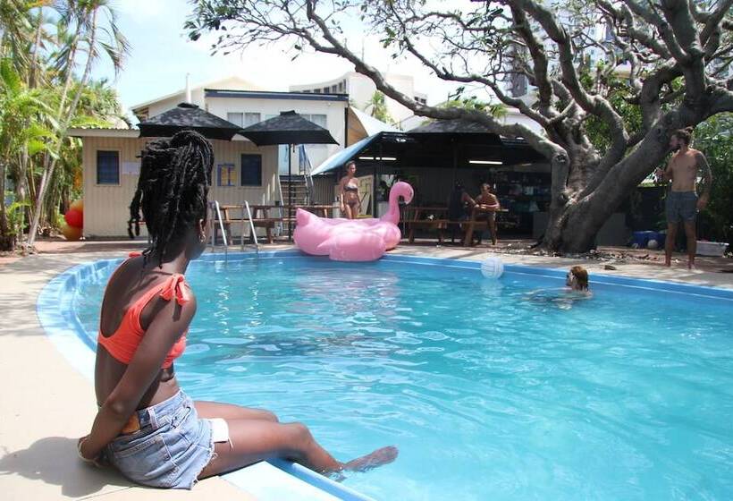 ホテル Darwin Hostel