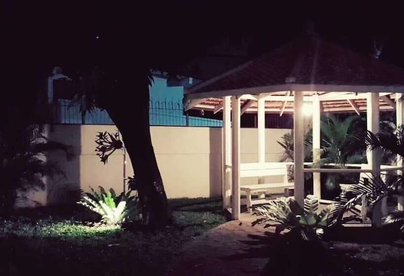 فندق Doubletree House