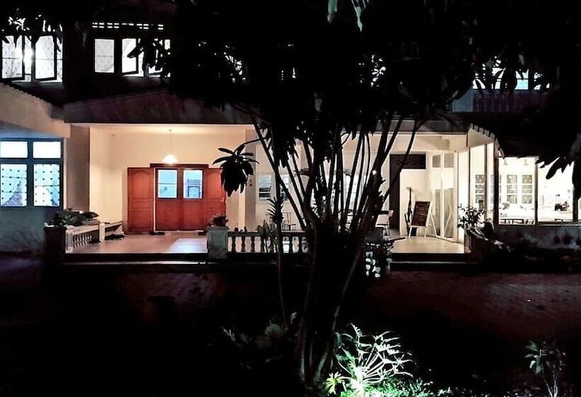 فندق Doubletree House