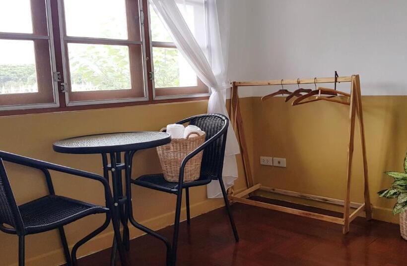 فندق Doubletree House