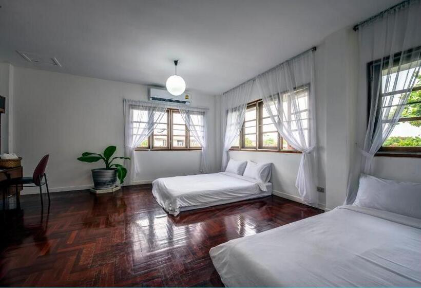 فندق Doubletree House