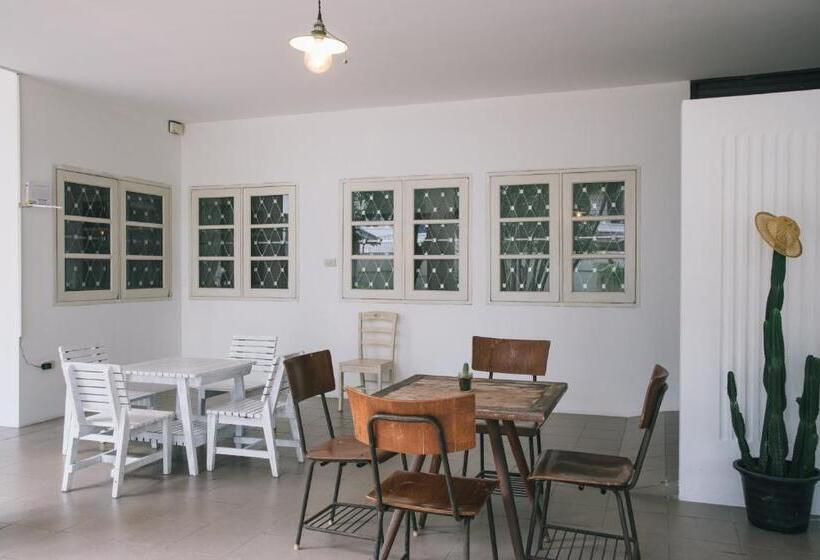 فندق Doubletree House