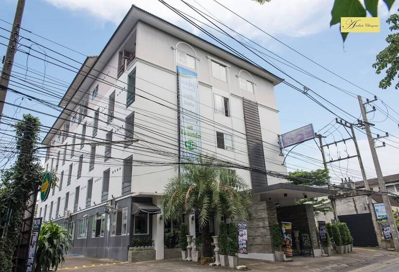 فندق Eastan View Chiang Mai