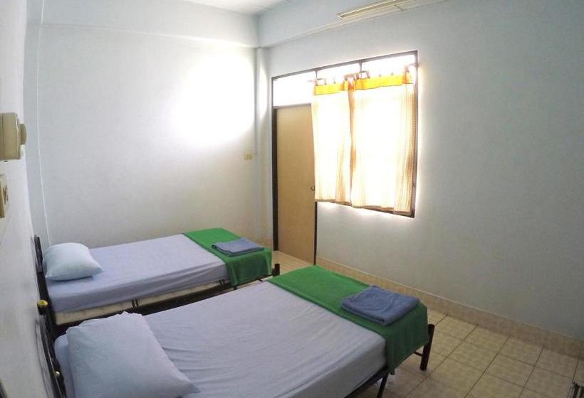 فندق Fame Guesthouse