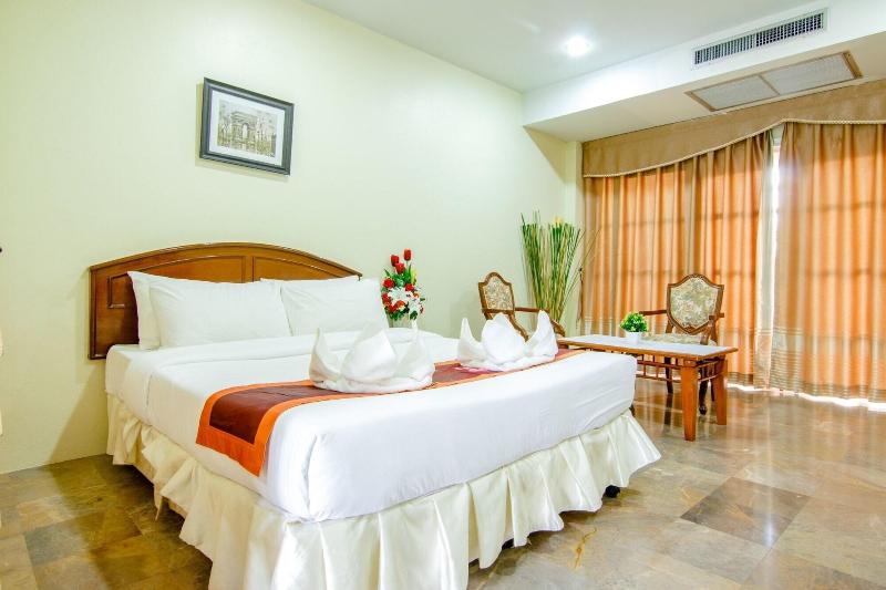 호텔 Goldenland Resort