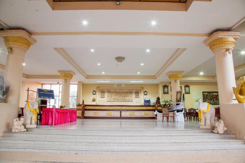 호텔 Goldenland Resort