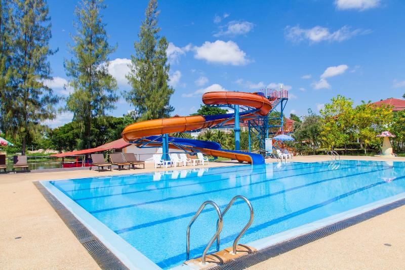 호텔 Goldenland Resort