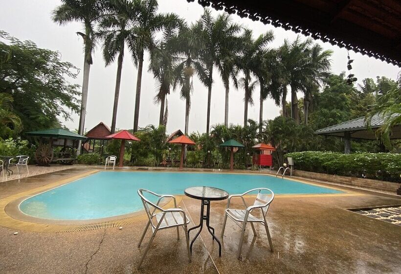 Отель Himawari Restaurant & Cottage