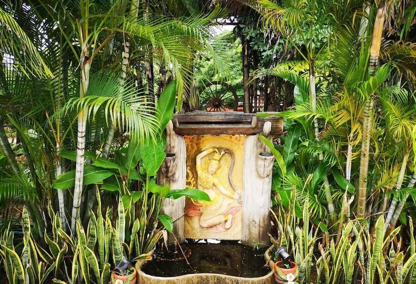 Отель Himawari Restaurant & Cottage