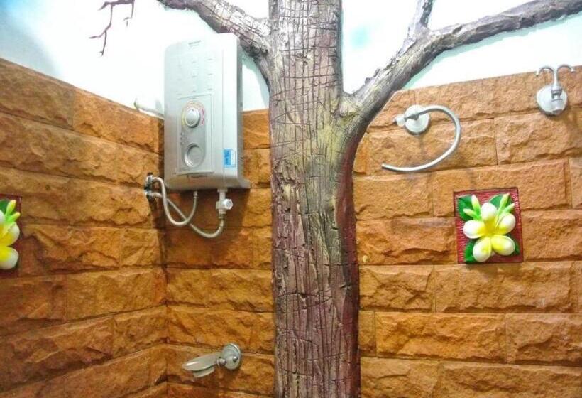 Отель Himawari Restaurant & Cottage