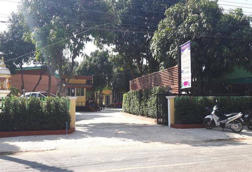 Отель Home Hug Pak Sabai