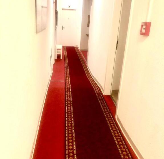 فندق Hostellerie De L Hôtel De Ville