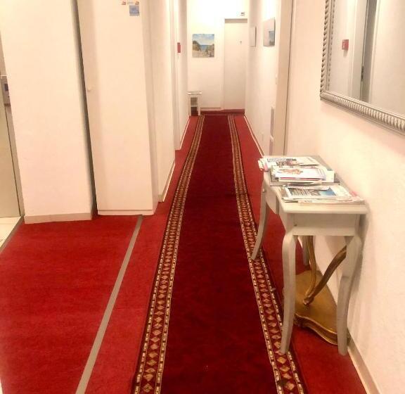 فندق Hostellerie De L Hôtel De Ville