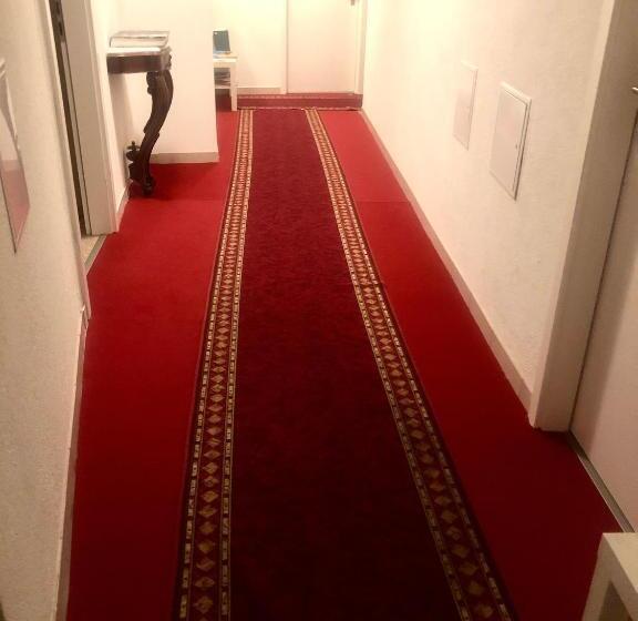 فندق Hostellerie De L Hôtel De Ville