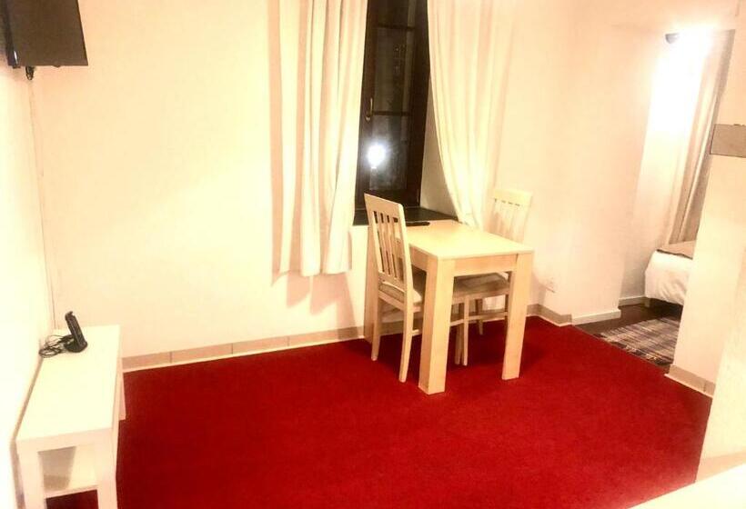 فندق Hostellerie De L Hôtel De Ville