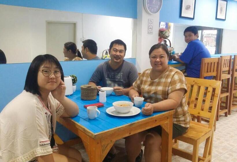 فندق Hua Hin Night Market Hostel