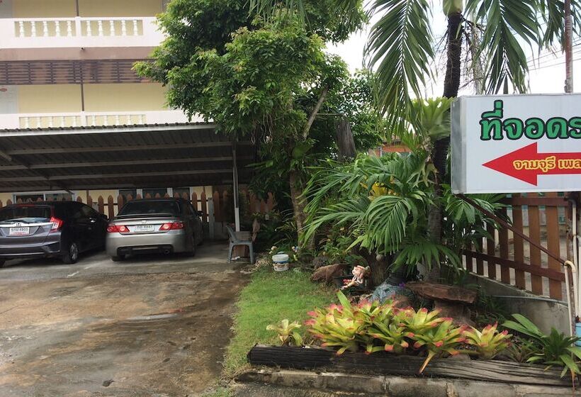 בית מלון כפרי Jamjuree Place