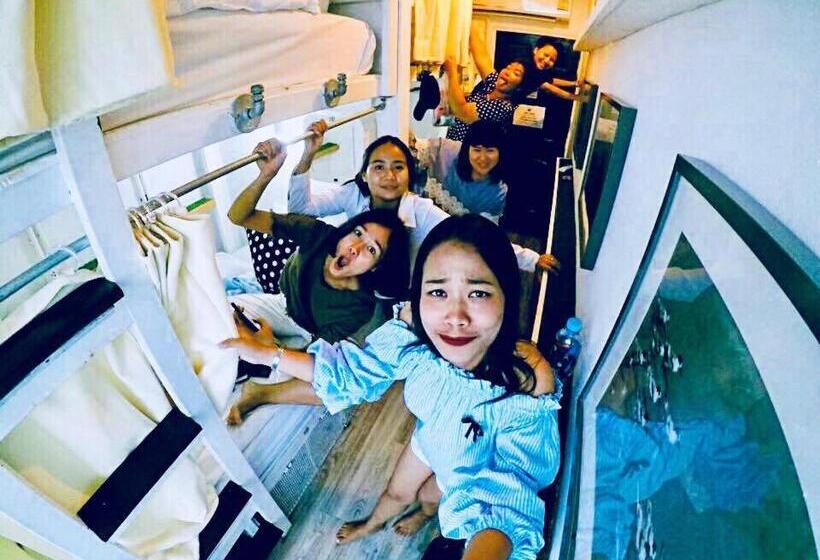 호텔 Jetty Huahin Hostel