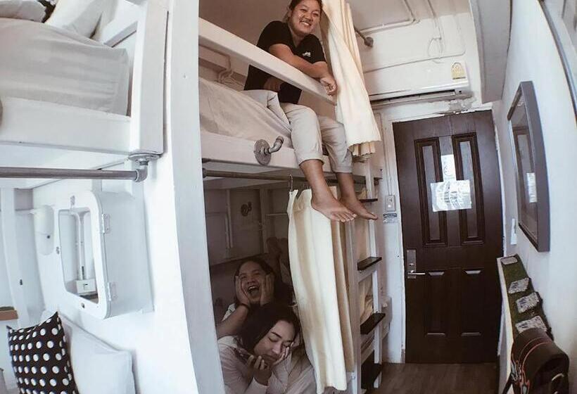 호텔 Jetty Huahin Hostel