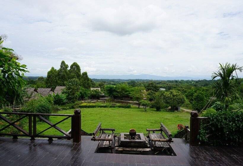 Отель Jiang Lha Village