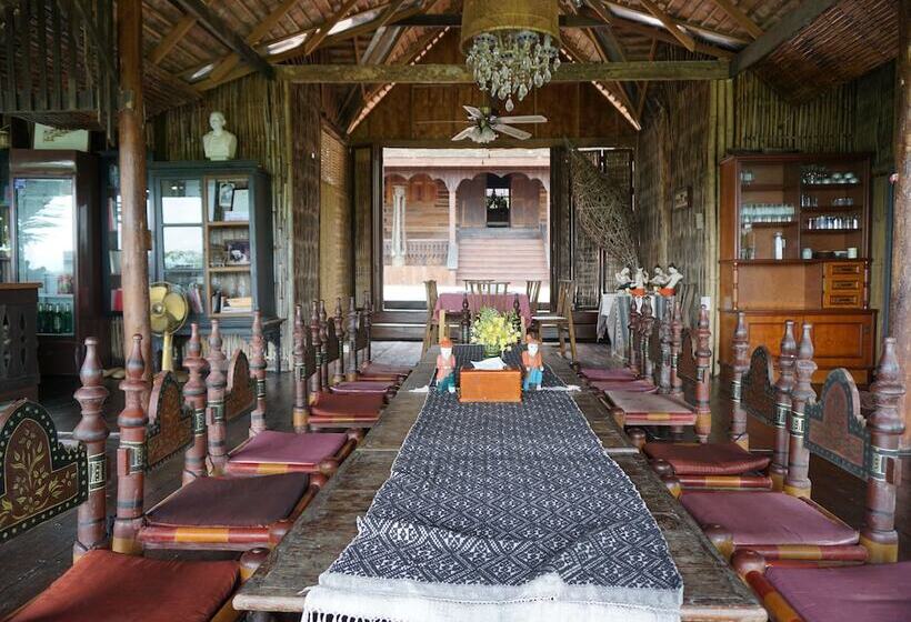 Отель Jiang Lha Village