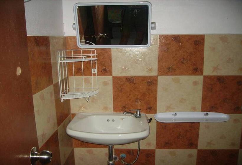 ホテル Kamrai Resort