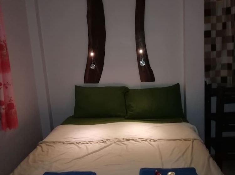 ホテル Kamrai Resort