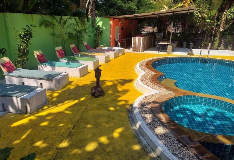 هتل Kamrai Resort
