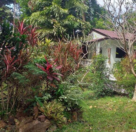 ホテル Kamrai Resort