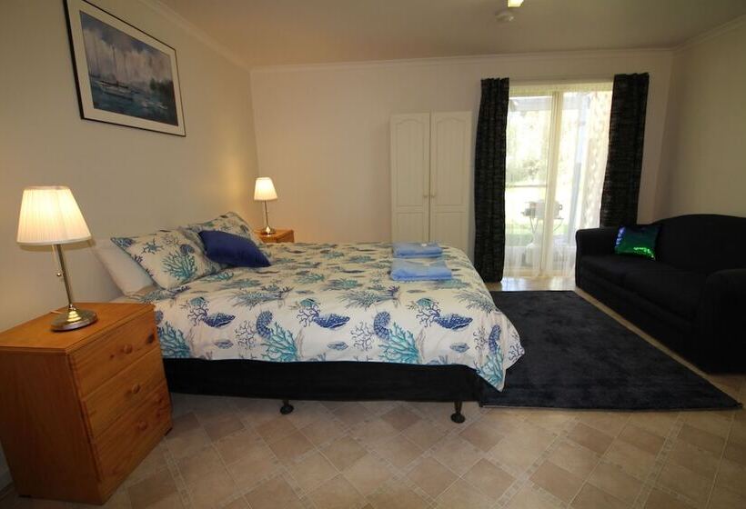 هتل Kangaroo Island Coastal Villas