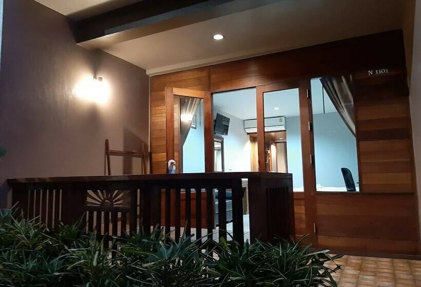 ホテル Khanom Cabana Beach Resort