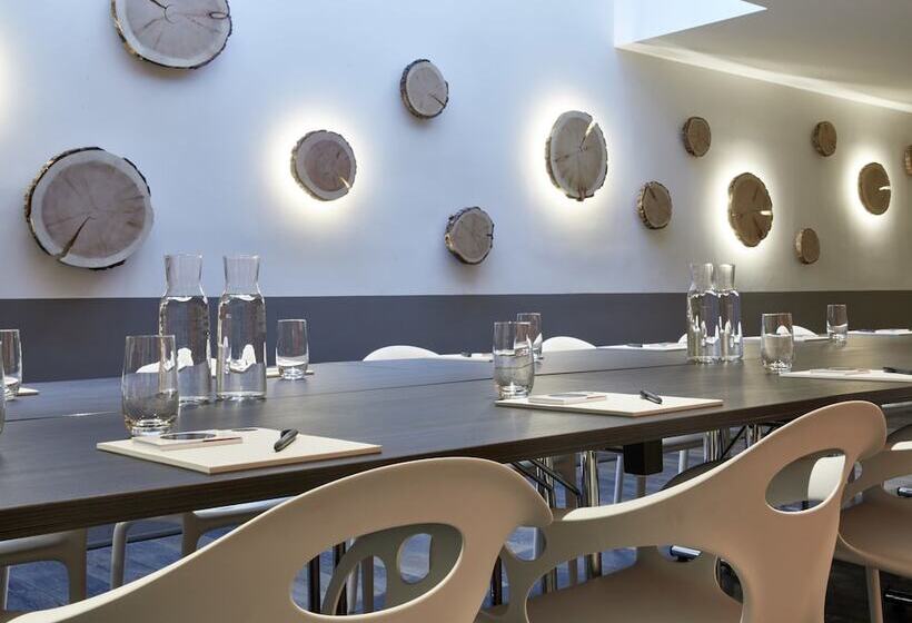 酒店 La Vue Luxury Living Apartments