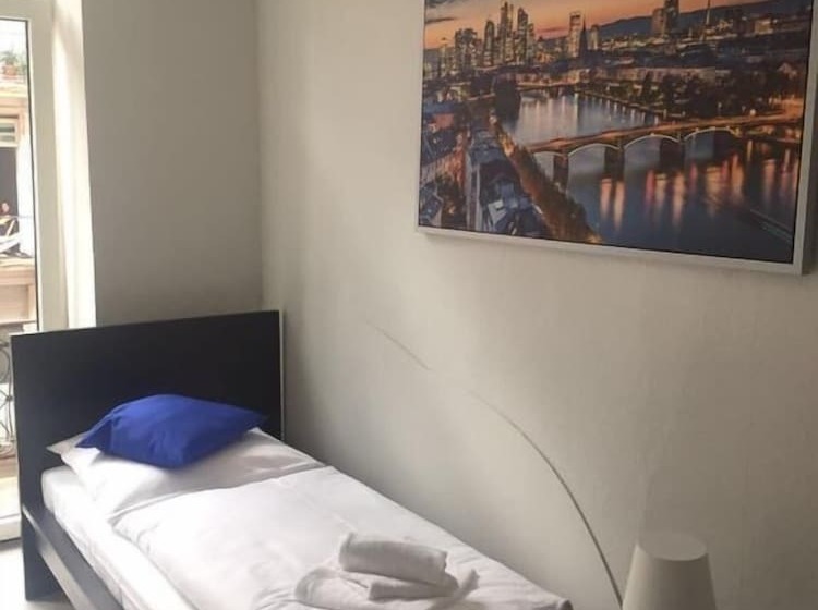 Main Hotel Frankfurt City