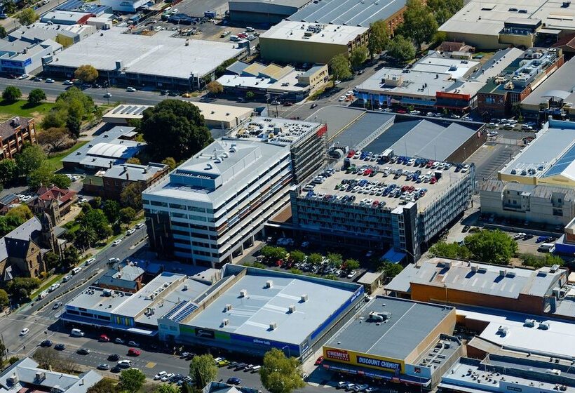 هتل Mantra Albury