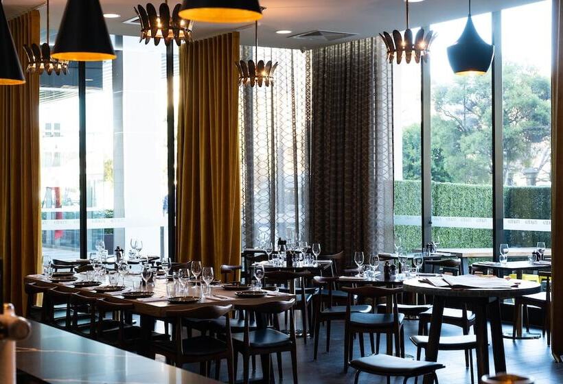 هتل Mantra Albury