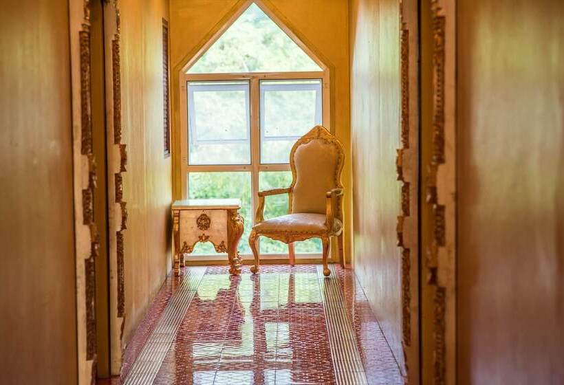 Hotel Nakaraj Princess Chiang Rai  Walking Street