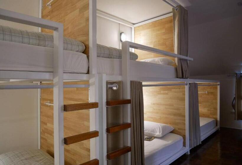 בית מלון כפרי Neat Hostel